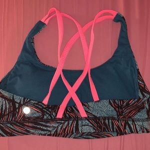 Lululemon sports bra